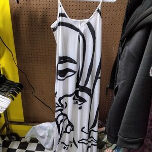 Monochrome Graphic Maxi Dress